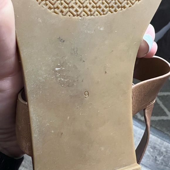 Tory Burch Tan Claire Sandals, Rohan Tan, Size 9 - Picture 10 of 10